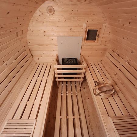 Haus Strandkoerv Mit Fass-Sauna Loddin Ngoại thất bức ảnh