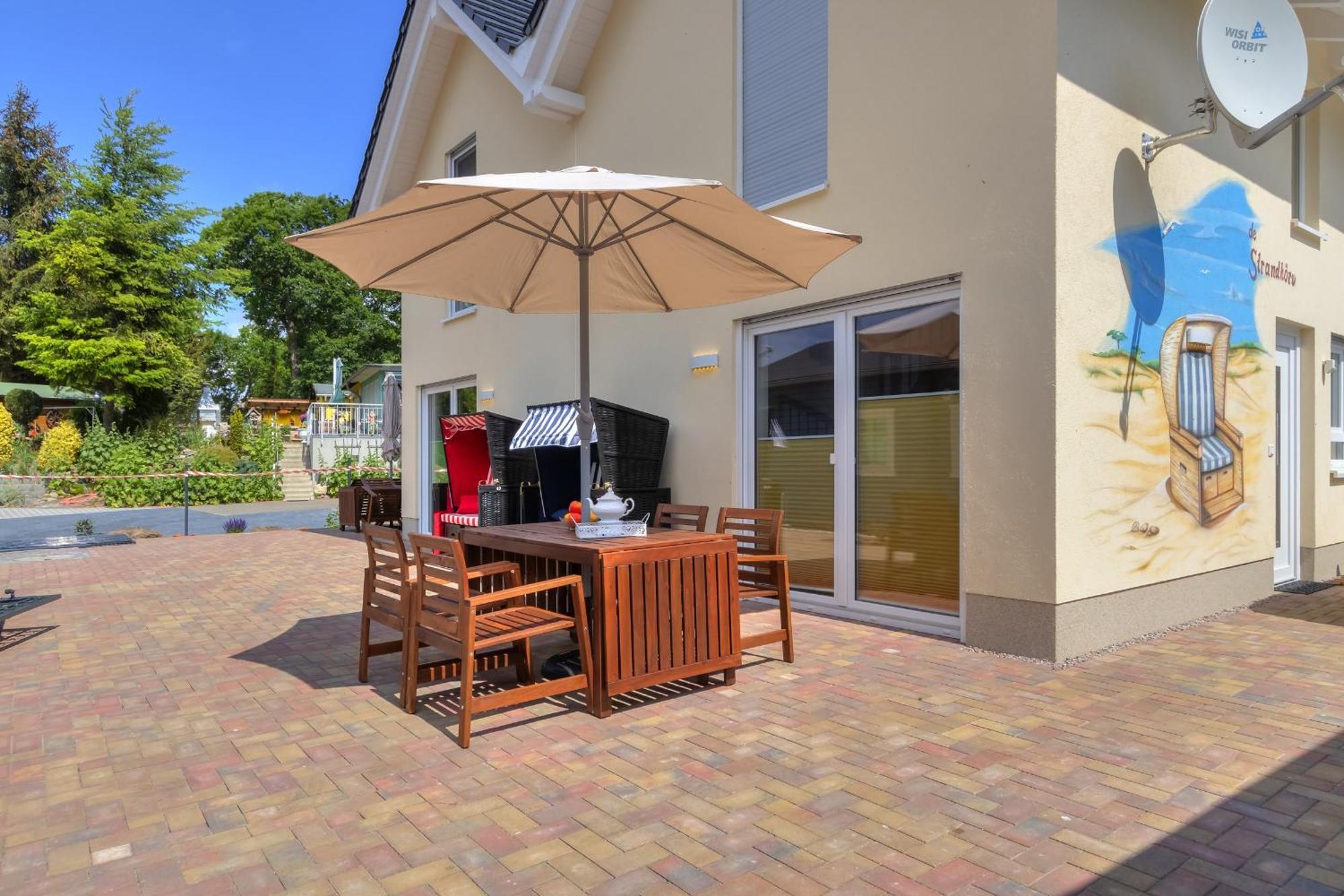 Haus Strandkoerv Mit Fass-Sauna Loddin Ngoại thất bức ảnh