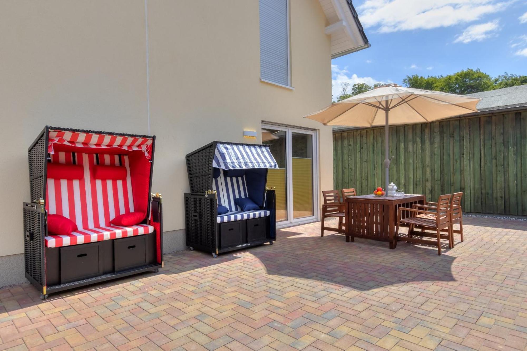 Haus Strandkoerv Mit Fass-Sauna Loddin Ngoại thất bức ảnh